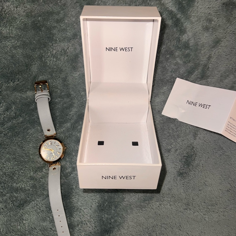 Nine West Stylish Watch Box